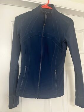 Lululemon Define blue jacket size 6
